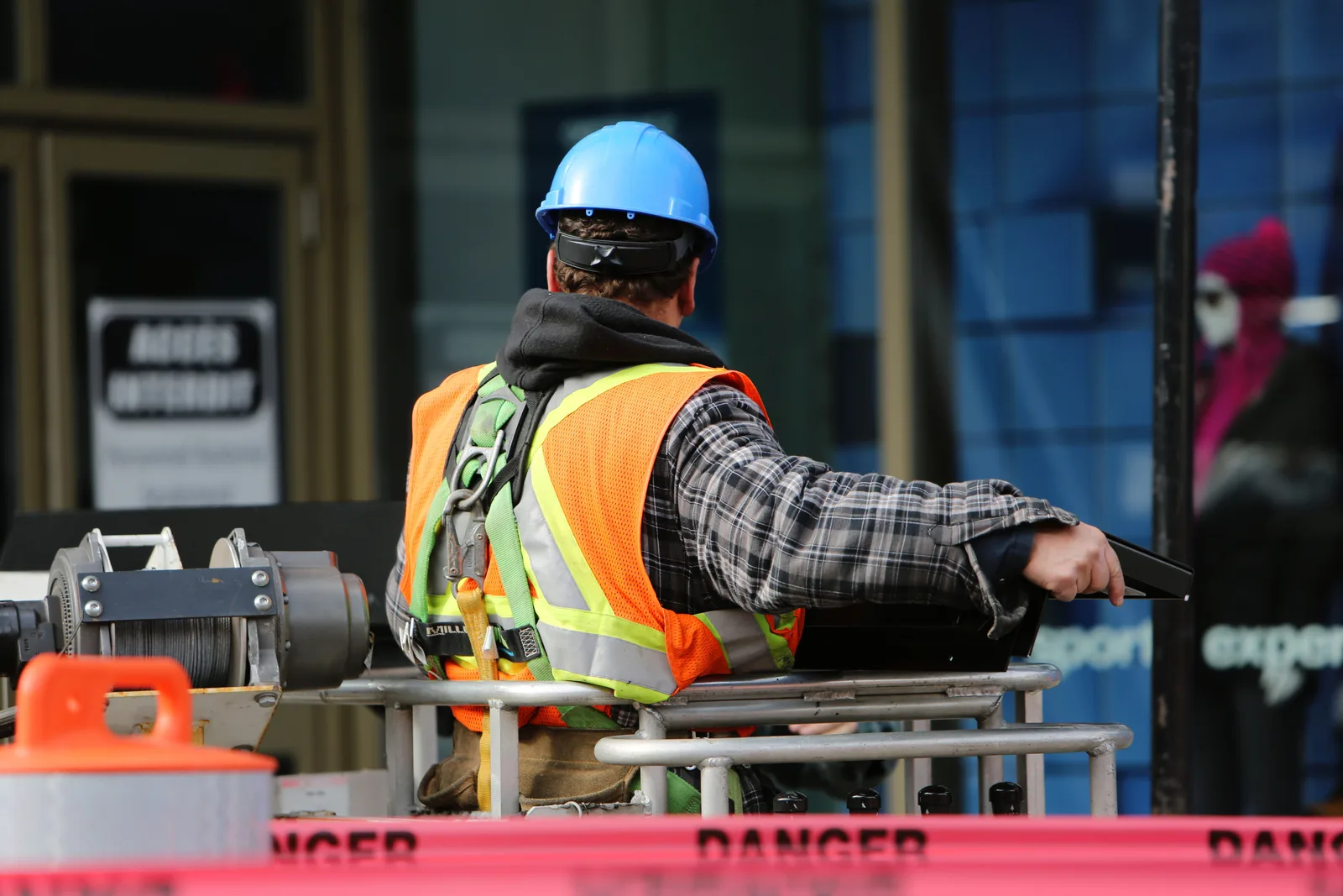 ¿Eres de Chile o Perú? Trabajar en España te resulta más fácil